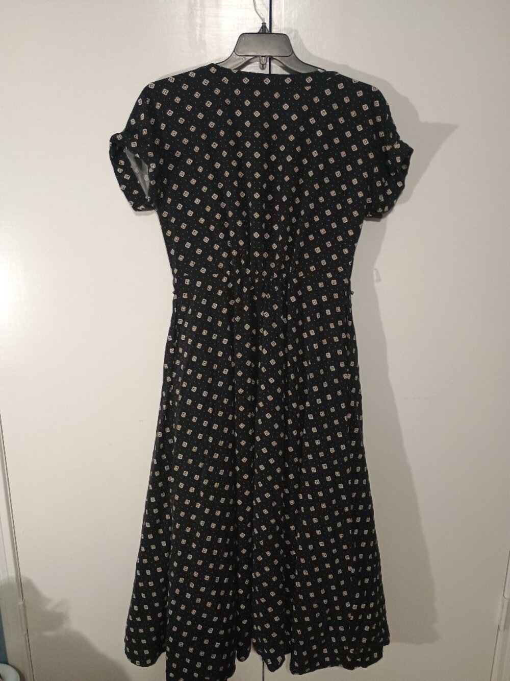 LOFT Size 10 Black Geometric Print Rayon V-Neck Short Sleeve Maxi Dress - Picture 3 of 8
